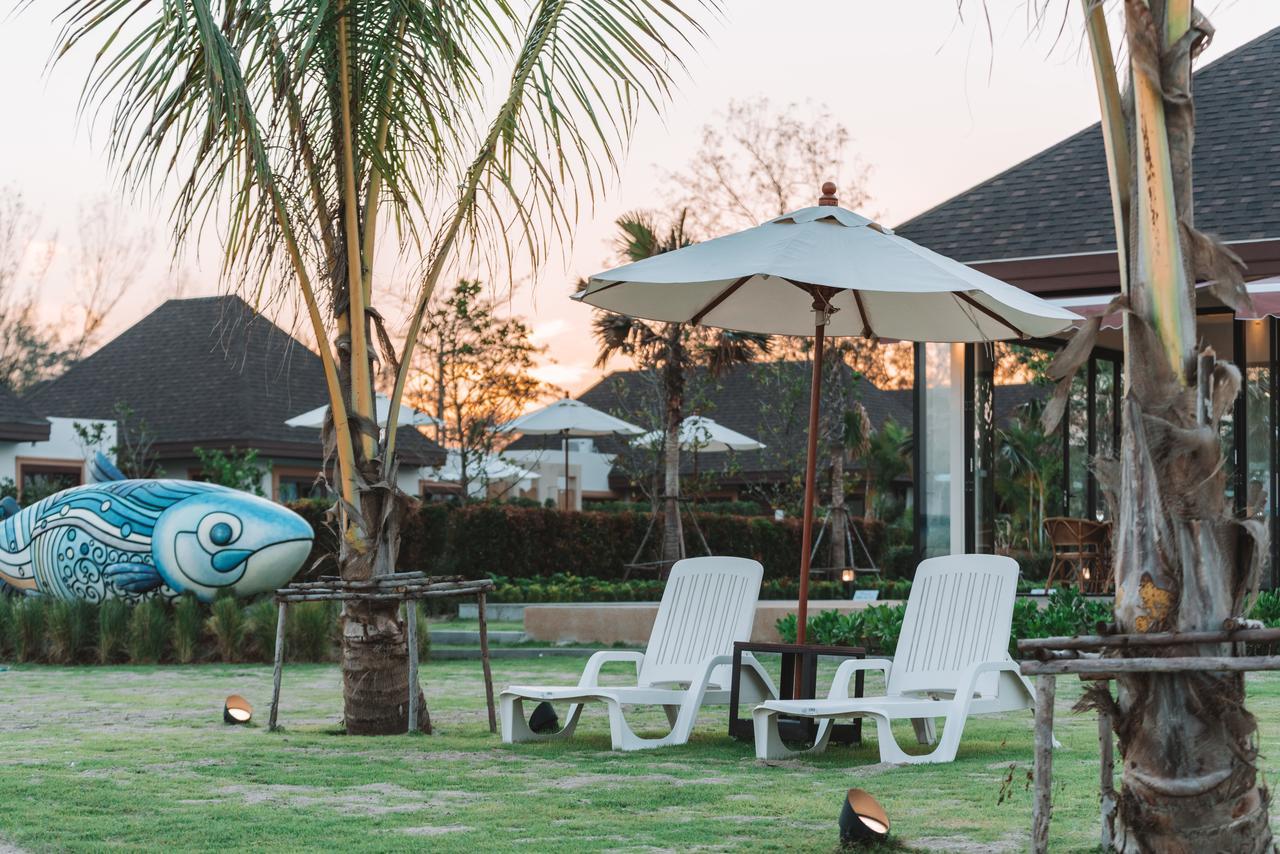 Triple Tree Beach Resort Cha-Am Exterior photo
