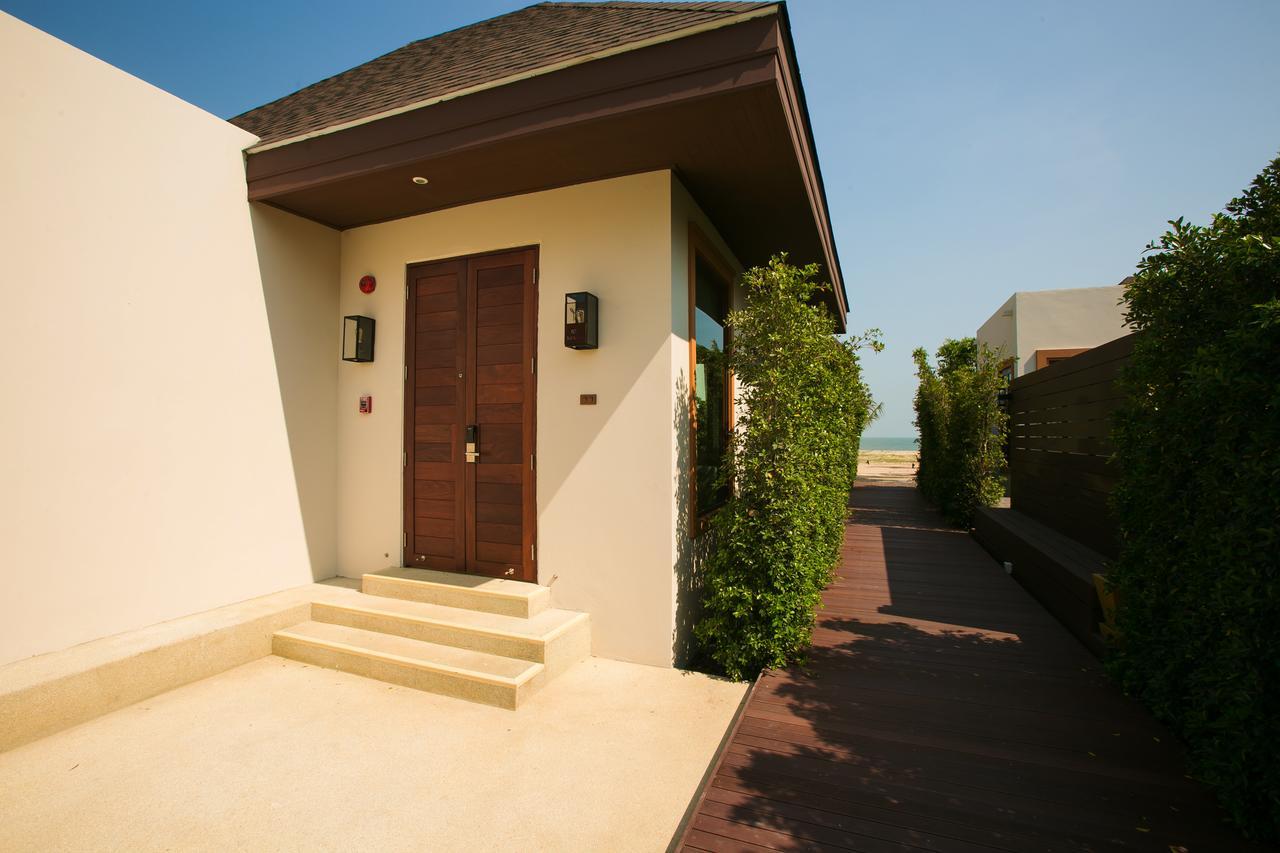 Triple Tree Beach Resort Cha-Am Exterior photo